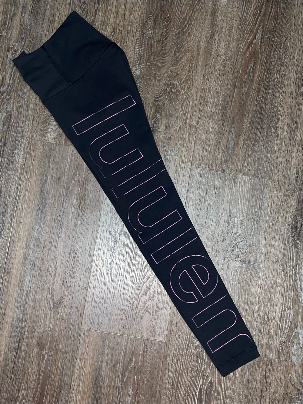 Like New Lululemon Wunder Train High-Rise Tight 25" *Graphic. Size 0
